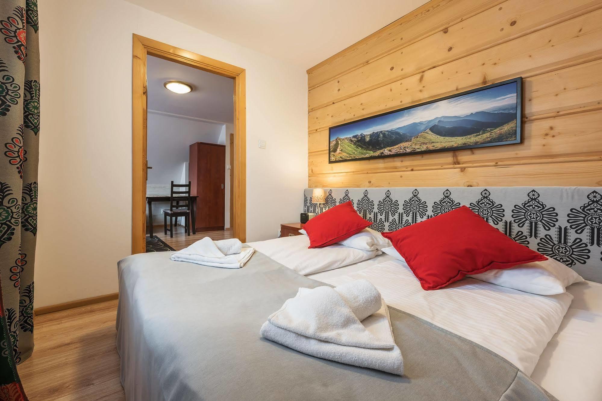 Aparthotel Delta Zakopane Bagian luar foto