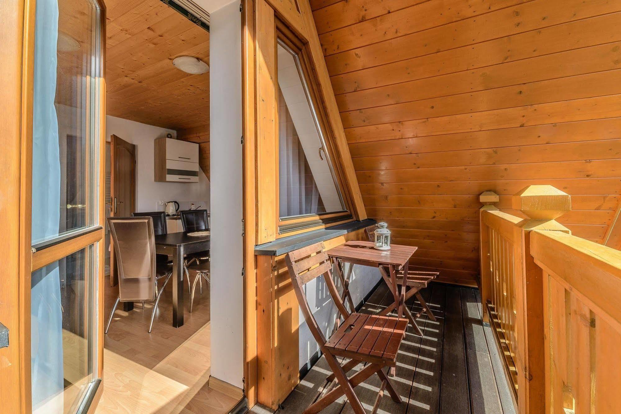 Aparthotel Delta Zakopane Bagian luar foto