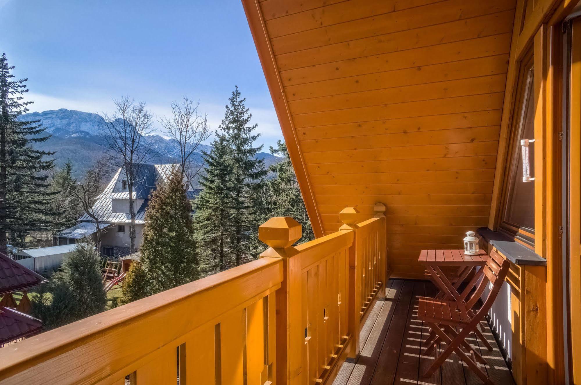 Aparthotel Delta Zakopane Bagian luar foto