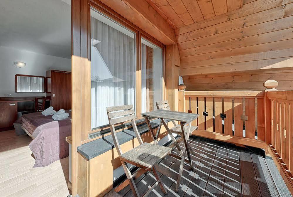 Aparthotel Delta Zakopane Bagian luar foto